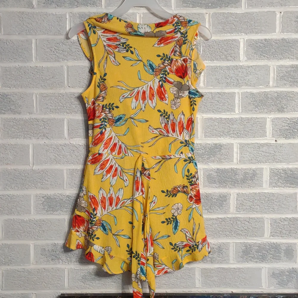 FREE w Bundle Love Tree Yellow Tropical Floral Print Ruffled V-Neck Romper Small